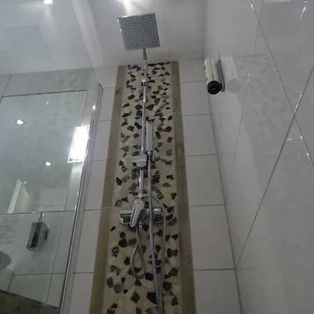 Aktiv فندق 3*
